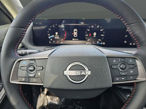 New 2026 Nissan Sentra SR w/ SR Premium Package FWD image 20