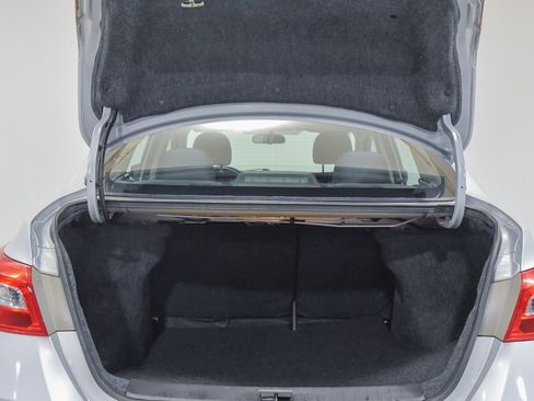 Used 2018 Nissan Sentra SV image 13