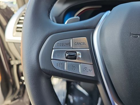 Used 2024 BMW X3 sDrive30i w/ Premium Package image 17