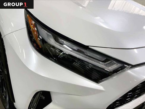 Certified 2025 Toyota RAV4 XSE w/ Weather Package AWD/4WD image 28
