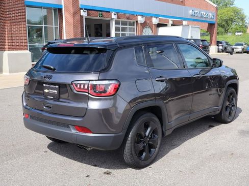 Used 2018 Jeep Compass Latitude w/ Popular Equipment Group FWD image 28
