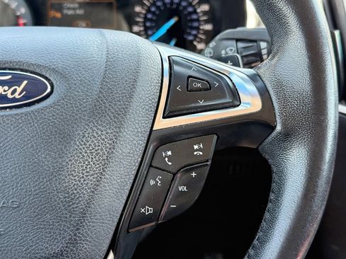 Used 2017 Ford Edge SEL AWD/4WD image 14