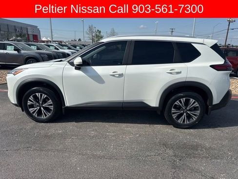 Used 2023 Nissan Rogue SV w/ SV Premium B Package image 6