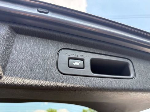 Certified 2024 Honda Odyssey Elite image 24