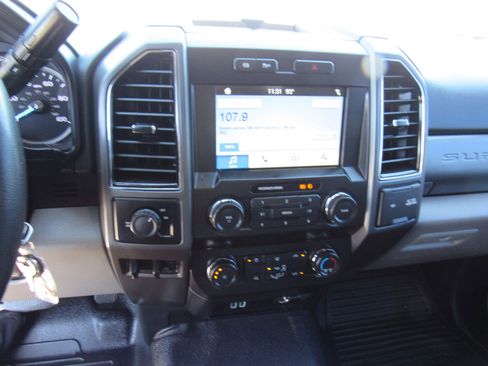 Used 2019 Ford F350 XLT w/ XLT Value Package image 12