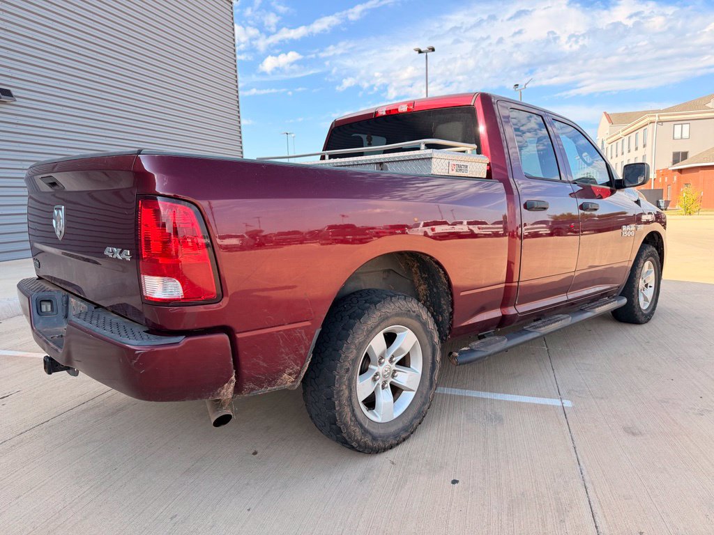 Used 2018 RAM 1500 Express AWD/4WD image 2