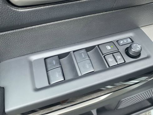 Used 2024 Toyota Tundra Limited image 13