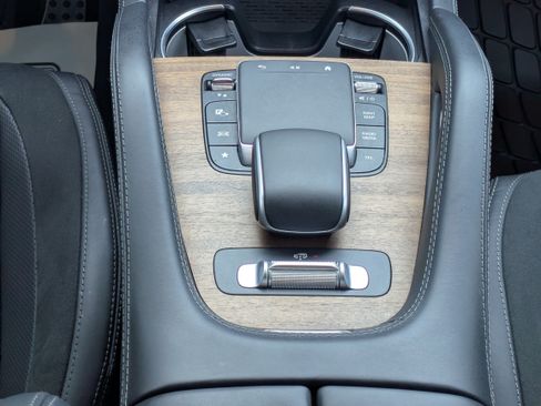Used 2024 Mercedes-Benz GLS 63 AMG 4MATIC image 18