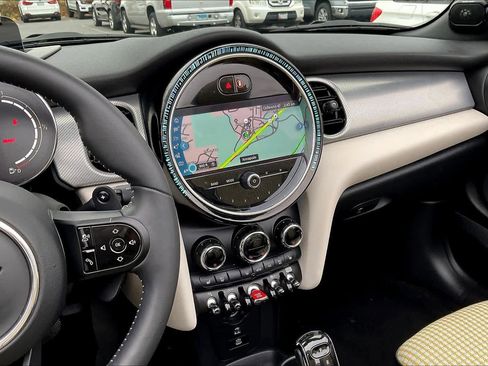 Certified 2023 MINI Cooper S image 6