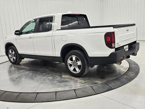 Used 2025 Honda Ridgeline RTL image 3