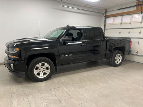 Used 2017 Chevrolet Silverado 1500 LT w/ All Star Edition AWD/4WD image 5