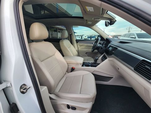 Used 2021 Volkswagen Atlas SEL R-Line image 13