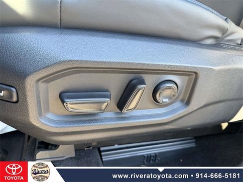 Used 2022 Toyota Tundra Platinum image 15