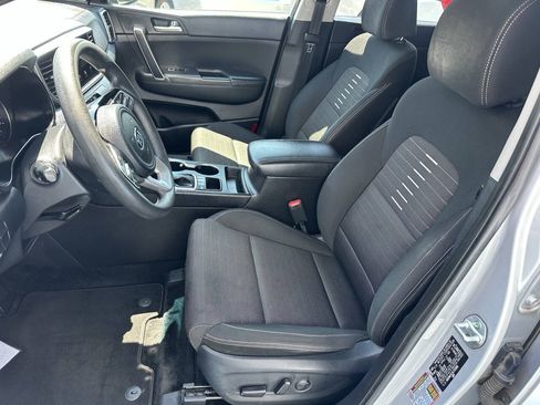 Used 2020 Kia Sportage LX w/ LX Popular Package AWD/4WD image 11