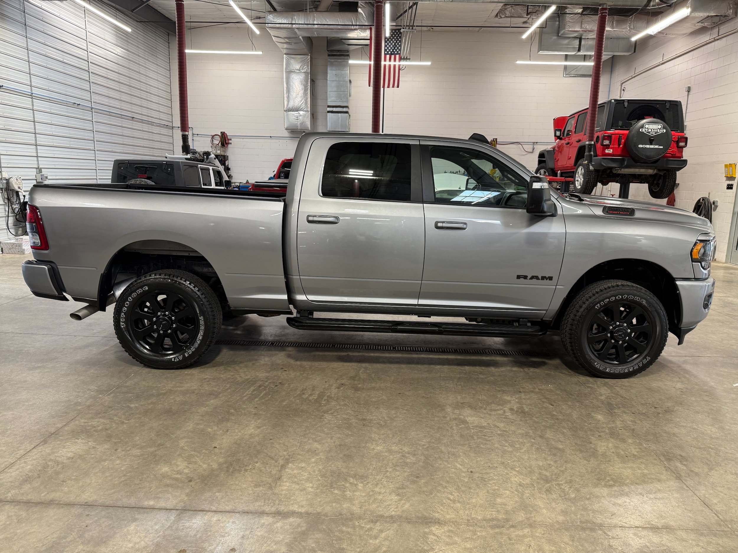 Certified 2024 RAM 2500 Big Horn w/ Night Edition AWD/4WD image 6