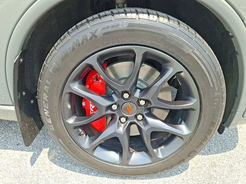Used 2023 Dodge Durango R/T w/ Tow 'N Go Group AWD/4WD image 9