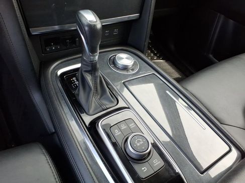 Certified 2024 Nissan Armada SV AWD/4WD image 13