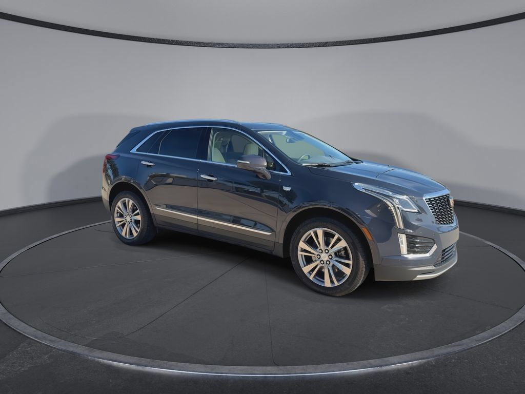 Used 2024 Cadillac XT5 Premium Luxury FWD image 2
