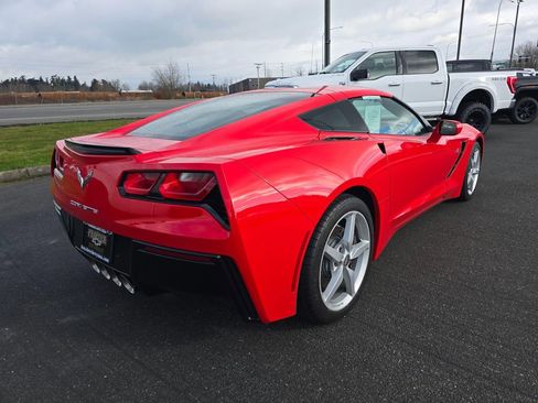Used 2015 Chevrolet Corvette Stingray image 3