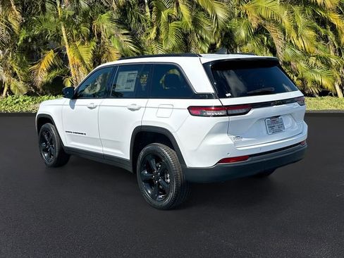 New 2026 Jeep Grand Cherokee Limited image 3