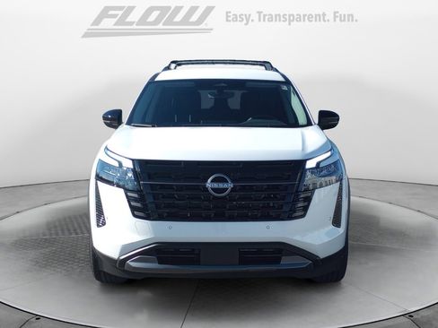 New 2026 Nissan Pathfinder SL FWD image 2