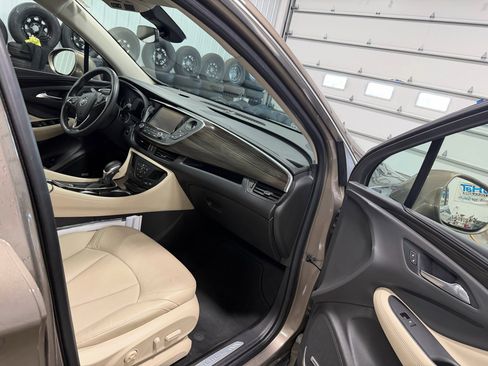 Used 2019 Buick Envision Premium image 39