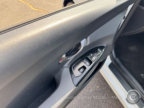 Used 2019 Hyundai Veloster 2.0 FWD image 13