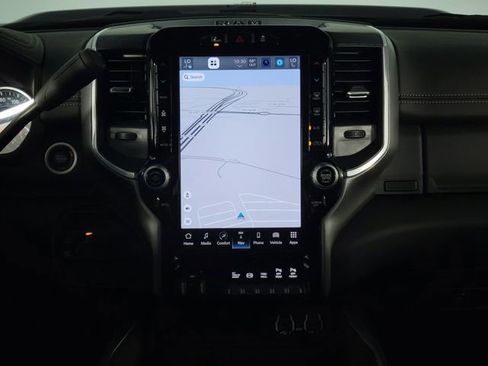 Used 2024 RAM 2500 Laramie w/ Night Edition image 28