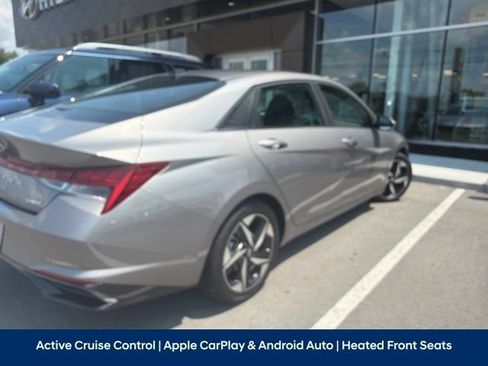 Used 2023 Hyundai Elantra Limited FWD image 5