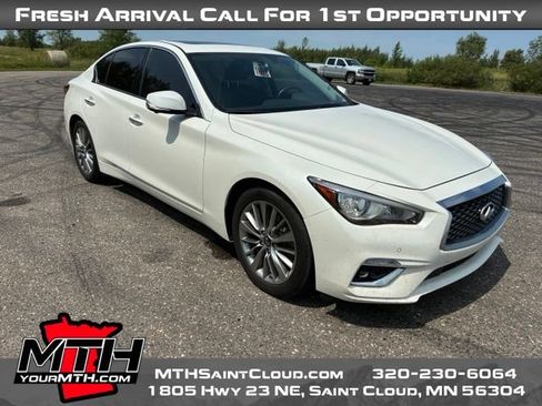 Used 2024 INFINITI Q50 Luxe AWD/4WD image 3