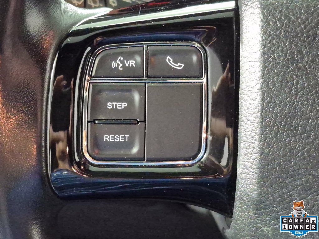 Used 2020 Dodge Grand Caravan SE FWD image 12