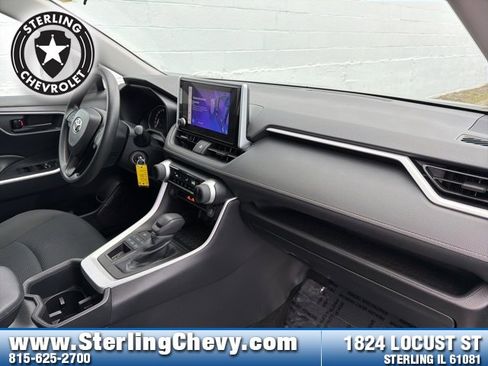 Used 2023 Toyota RAV4 LE image 11