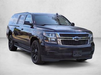Used 2017 Chevrolet Suburban LT video 3