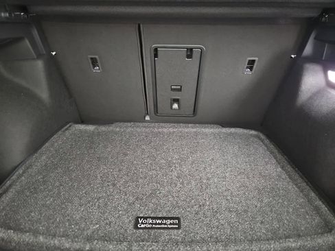 New 2026 Volkswagen Taos SE AWD/4WD image 34