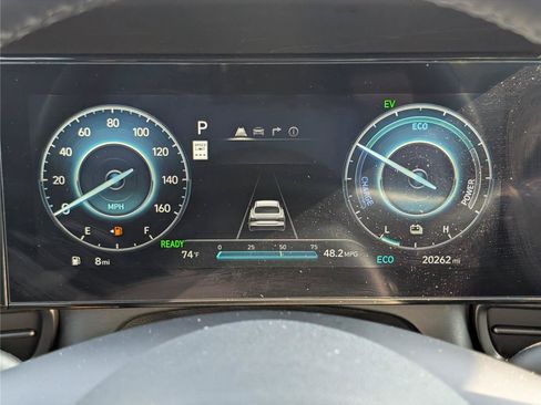 Used 2025 Hyundai Elantra SEL FWD image 27