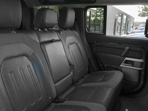 Used 2021 Land Rover Defender 110 SE image 16