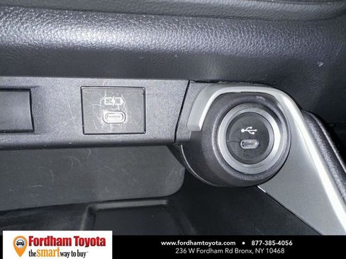Used 2025 Toyota Grand Highlander AWD image 24