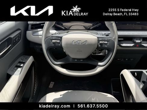 New 2026 Kia EV9 Wind image 13