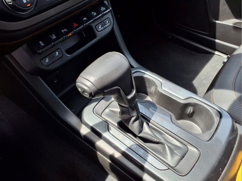 Certified 2021 GMC Canyon AT4 AWD/4WD image 10
