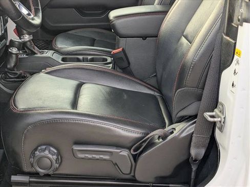 Used 2019 Jeep Wrangler Rubicon image 16