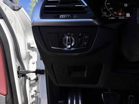 Certified 2023 BMW X4 M40i AWD/4WD image 33