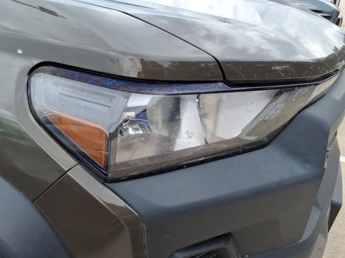 Used 2024 Chevrolet Colorado Trail Boss image 10