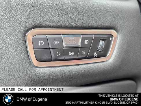 Used 2019 BMW X5 xDrive40i w/ Premium Package 2 AWD/4WD image 25