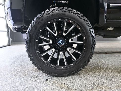 Used 2019 GMC Sierra 2500 Denali w/ Duramax Plus Package image 17