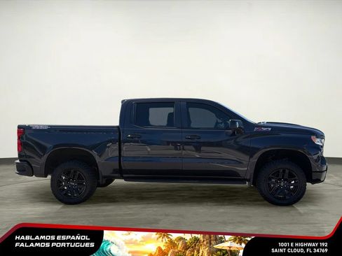 Used 2024 Chevrolet Silverado 1500 LT Trail Boss w/ LT Trail Boss Premium Package AWD/4WD image 9