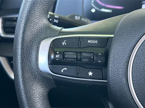 Used 2024 Kia Sportage LX image 34