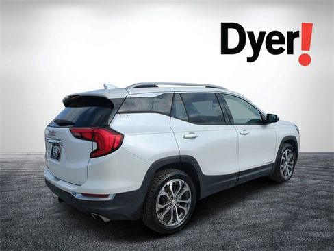 Certified 2020 GMC Terrain SLT w/ Preferred Package image 3