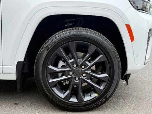 New 2026 Jeep Grand Cherokee Limited AWD/4WD image 19