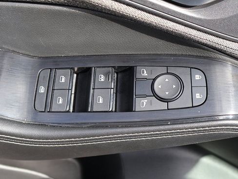 Used 2023 Nissan Rogue SV image 36