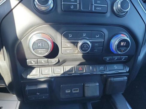 Used 2023 GMC Sierra 2500 AT4 w/ AT4 Preferred Package image 18